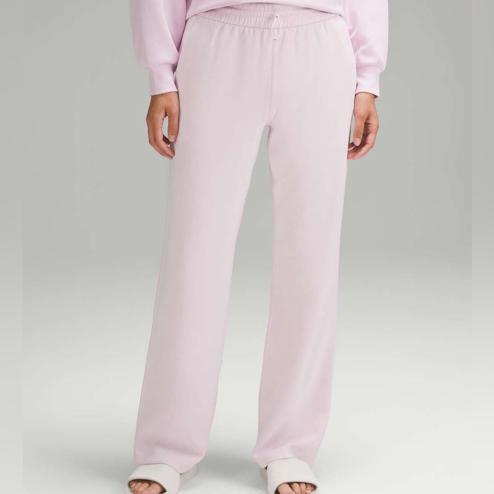 Lululemon Softstreme High Rise Pant - Regular Length - Size 14 Meadowsweet Pink